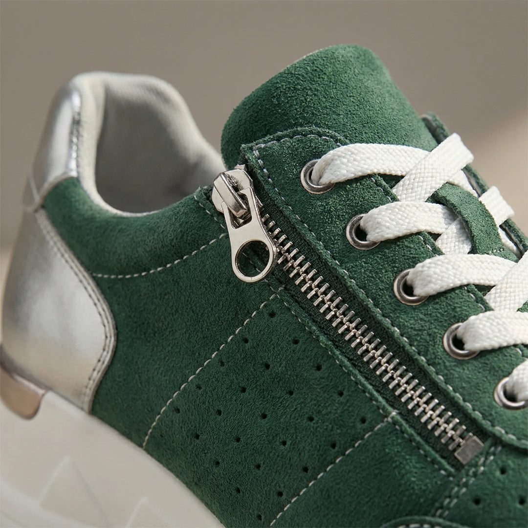 Grijze orthopedische damessneakers Jasmine, ontworpen voor superieur comfort en optimale voetondersteuning.