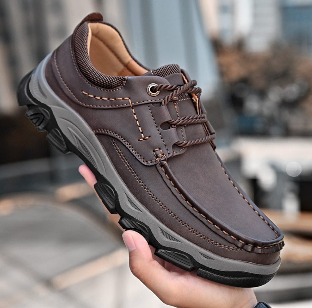 Veelzijdige Lucas herenschoenen: orthopedisch comfort voor casual en nette outfits, van vegan leer.