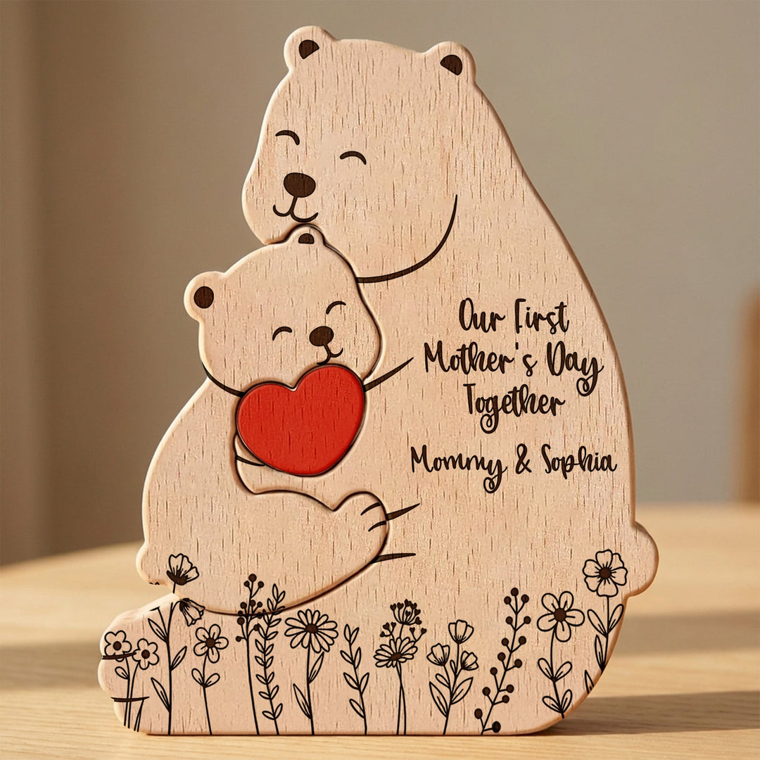 Gepersonaliseerde houten familie puzzel met schattige dierfiguren, perfect kraamcadeau.
