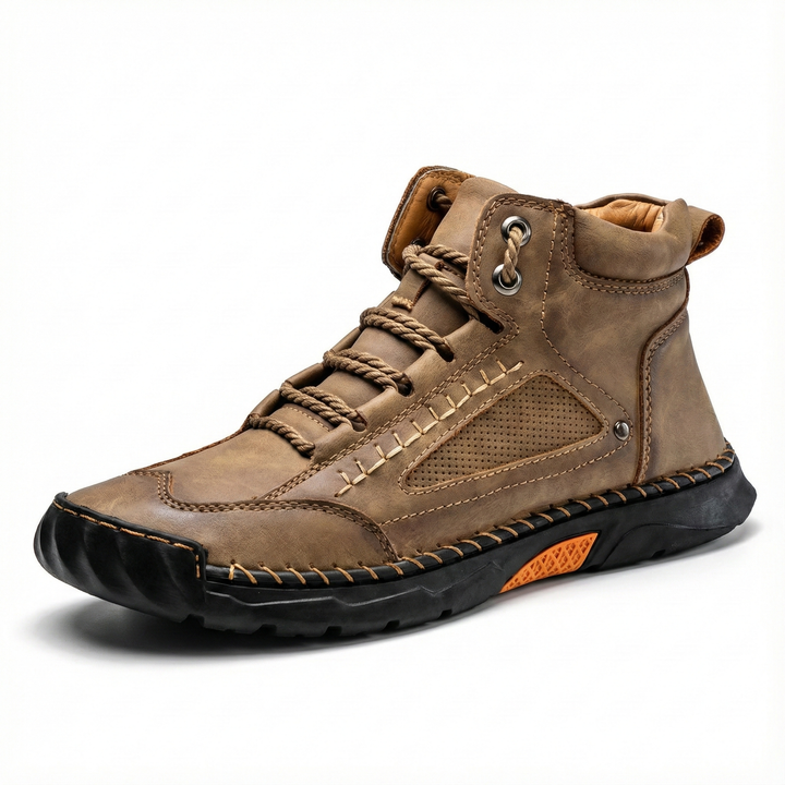Outdoor geïnspireerde heren wandelschoen Filip Angus, voor grip en comfort op elk terrein.