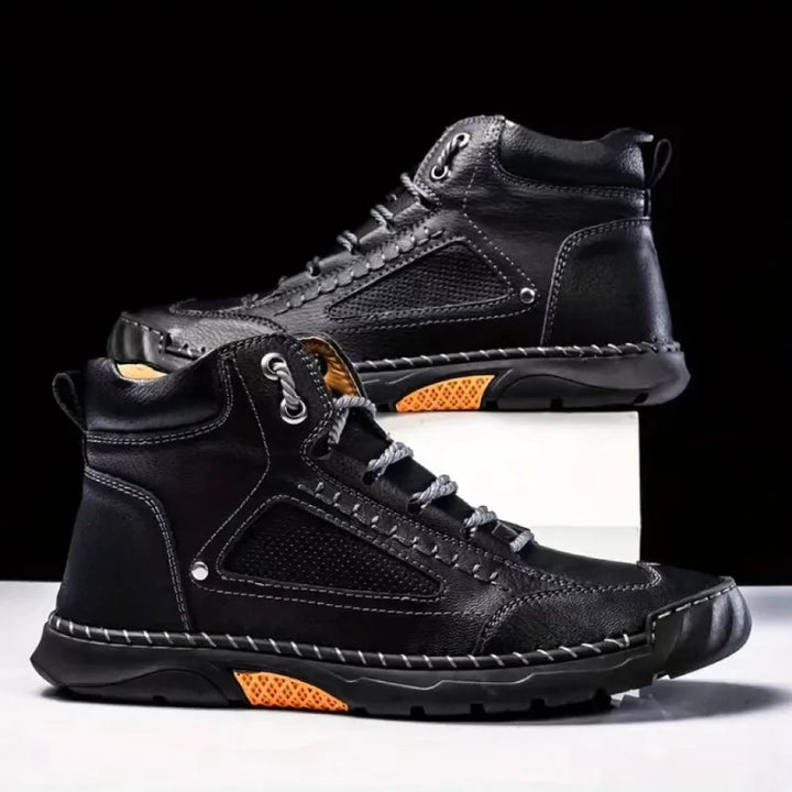 Stijlvolle heren buitenschoen Angus in blauw, met ademend materiaal en optimale grip voor hikes.
