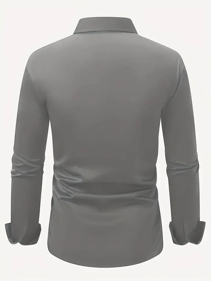 Stijlvol en ademend heren overhemd, kreukarm, lange mouw. Ideaal voor zakelijk of casual gebruik.