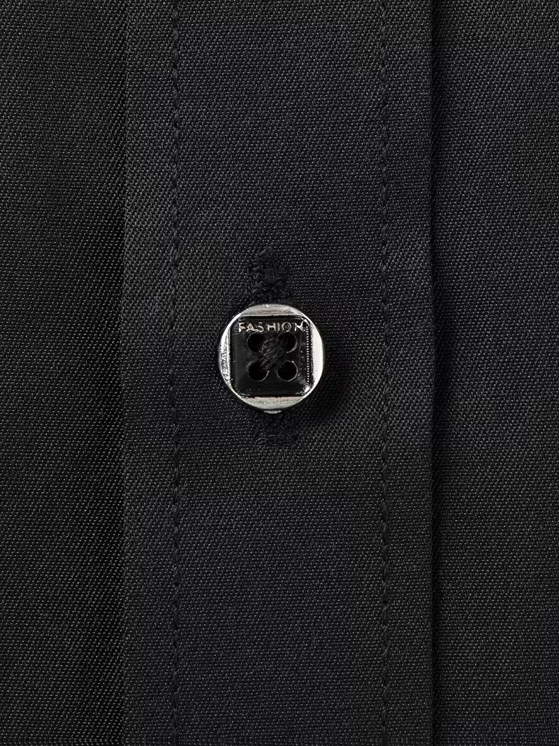 Close-up van het geometrische patroon op een stijlvol slim fit heren overhemd met lange mouwen.