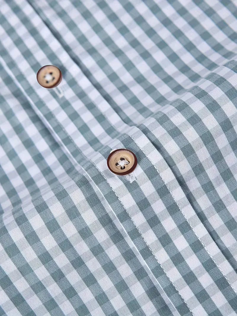 Geruit overhemd heren, met reverskraag en borstzak. Een casual slim fit shirt voor de lente.