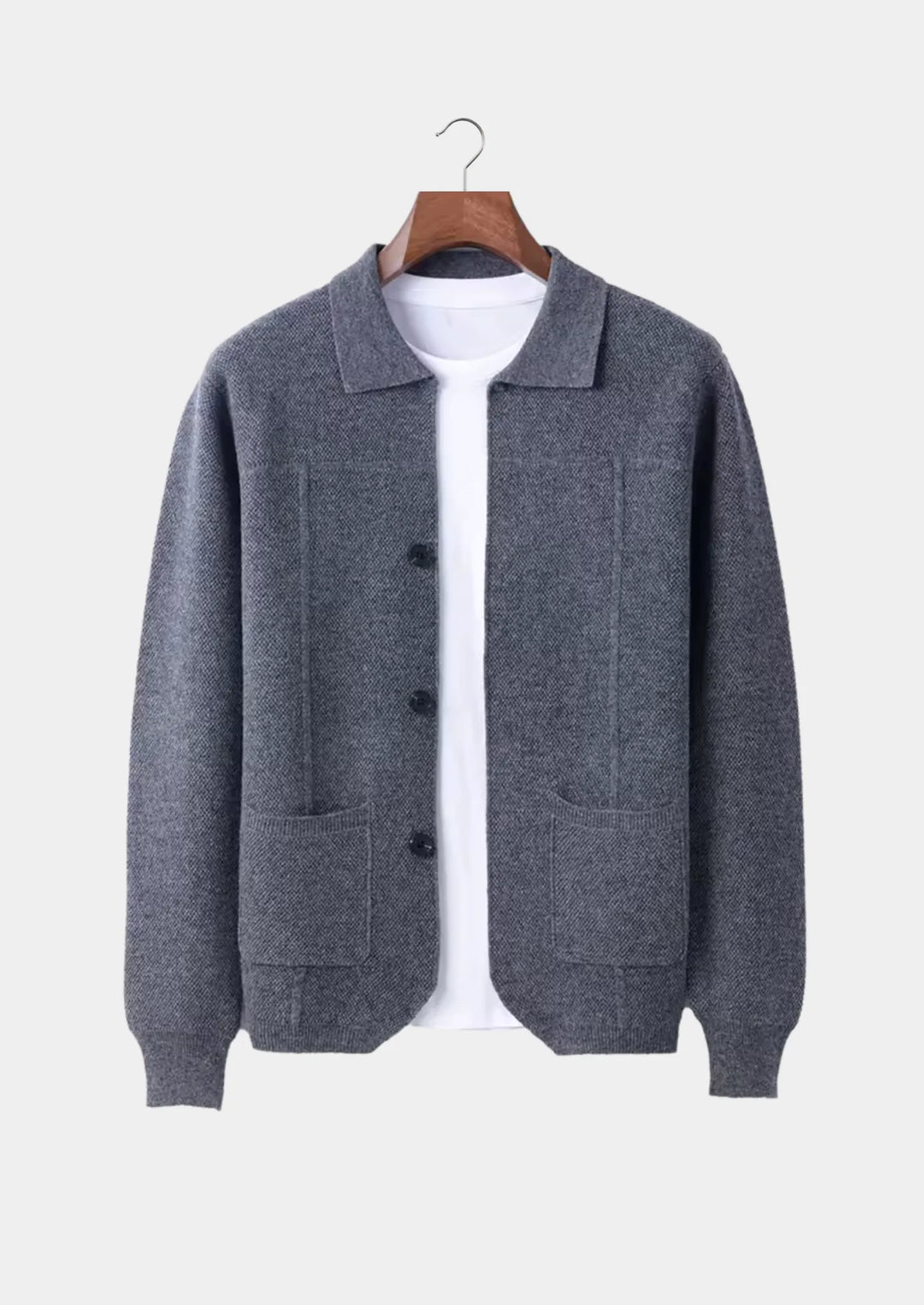 Gebreid heren knoopvest; veelzijdig en elegant voor zowel casual als smart-casual looks.