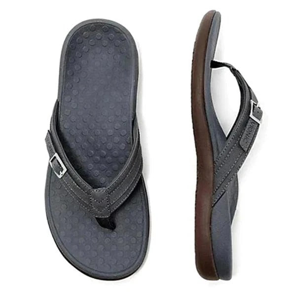 Verstelbare orthopedische teenslippers voor dames, bieden perfecte pasvorm en optimale voetondersteuning.