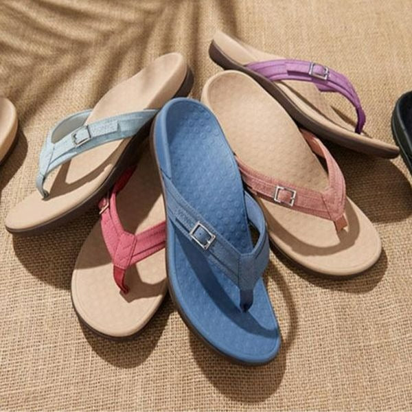Trendy dames orthopedische sandalen, perfect voor zomerse wandelingen met superieure voetondersteuning.