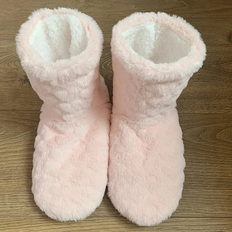 Antislip dames pantoffels, hoog model, bieden veilige warmte en zachtheid voor binnen.