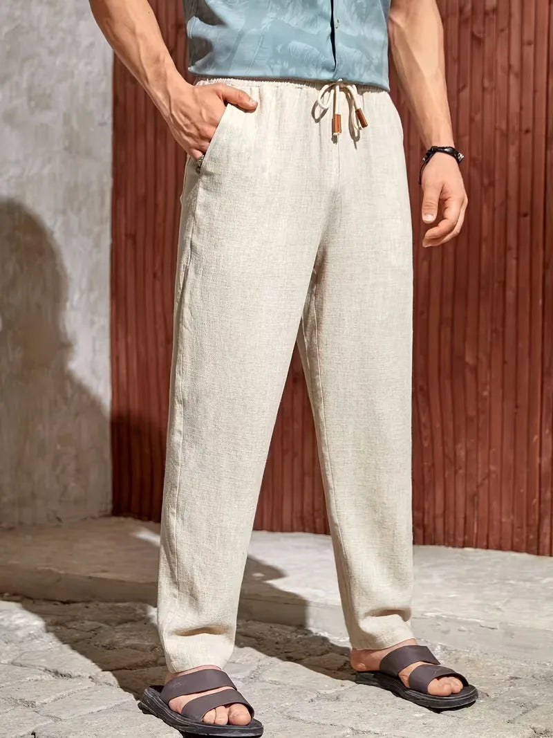 Casual beige herenbroek met straight leg en trekkoord, lichtgewicht voor optimaal zomercomfort.