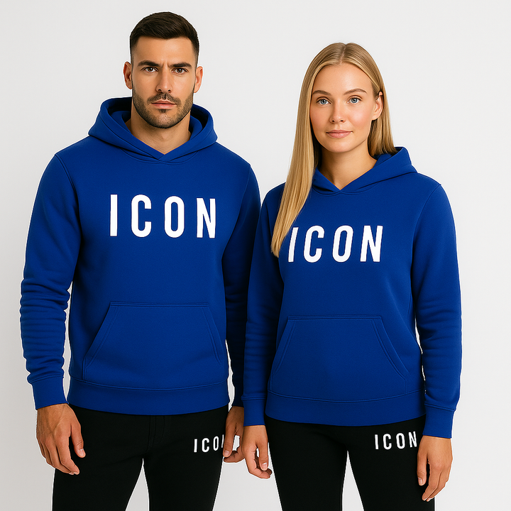 Model draagt de comfortabele heren loungewear set Callum. Ideaal voor thuis.