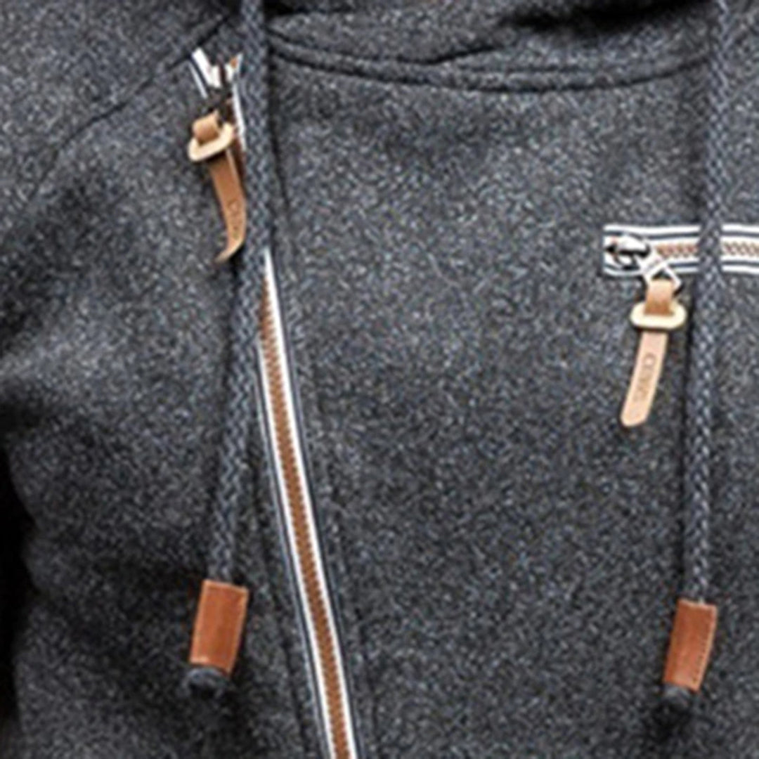 Comfortabele heren hoodie met praktische zakken, een essentieel kledingstuk voor elke man.