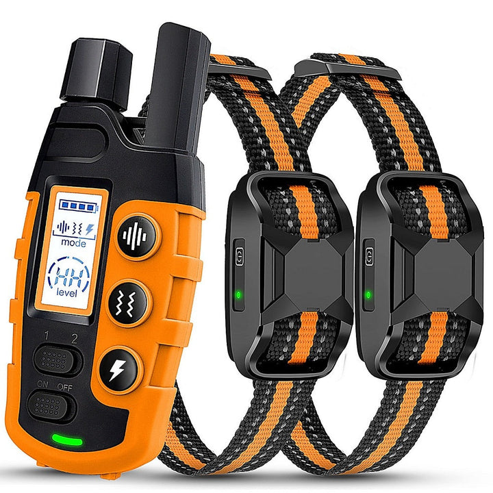 Gedetailleerde weergave van de robuuste, waterdichte trainingshalsband, perfect voor actieve honden.