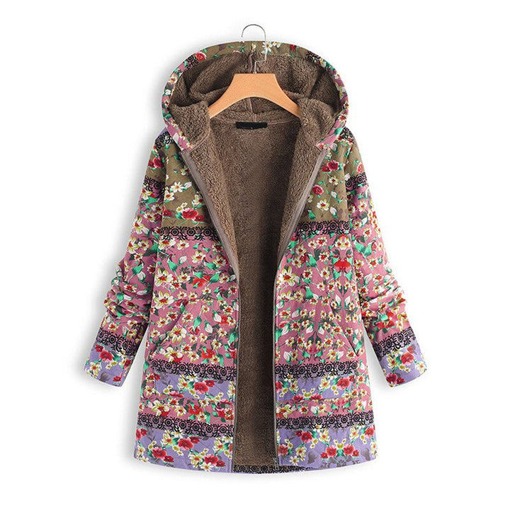 Elegante lange dames winterjas Seraphina met zachte teddy stof en een modieuze capuchon.