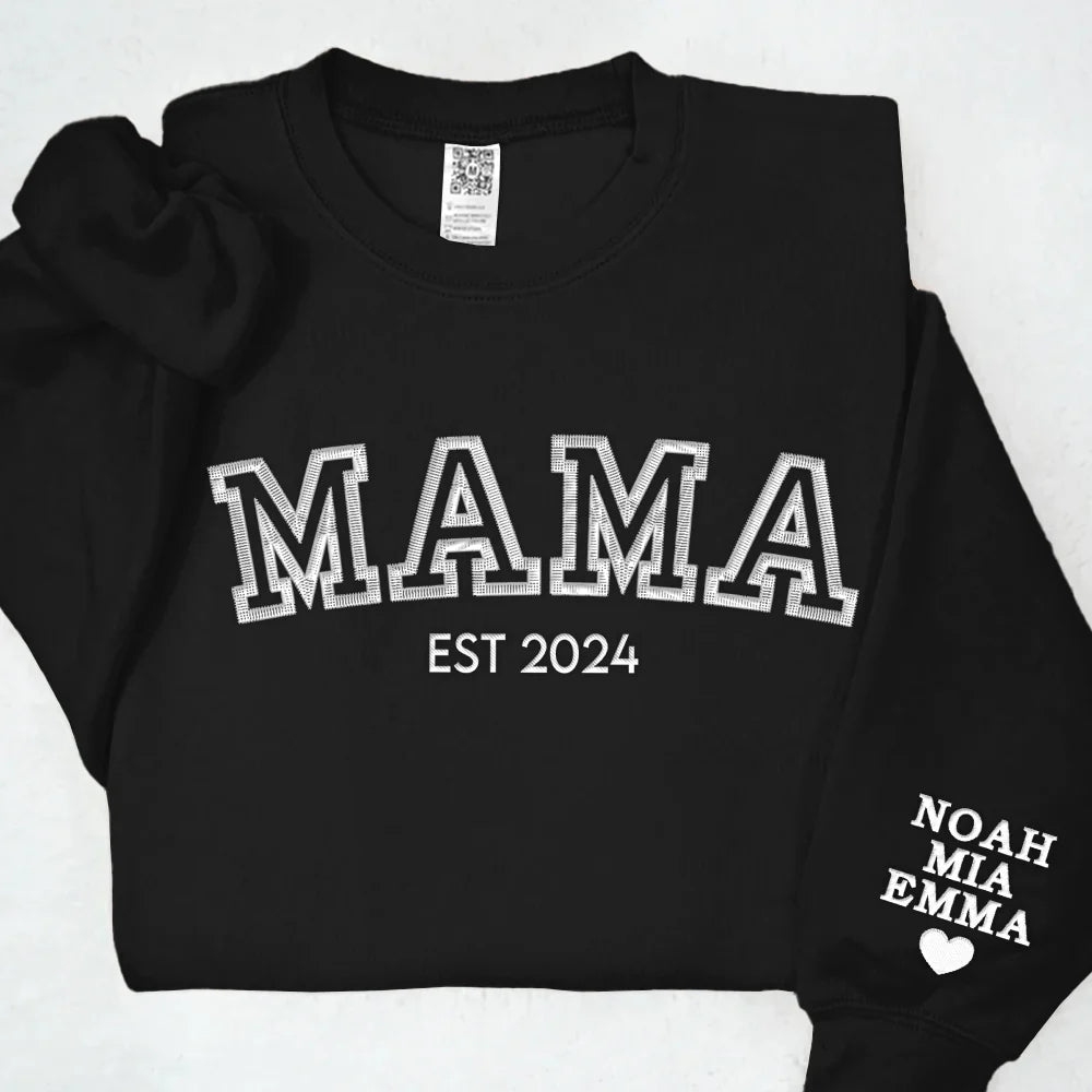Unisex T-shirt met geborduurde namen. Ideaal als gepersonaliseerd cadeau of familie geschenk.