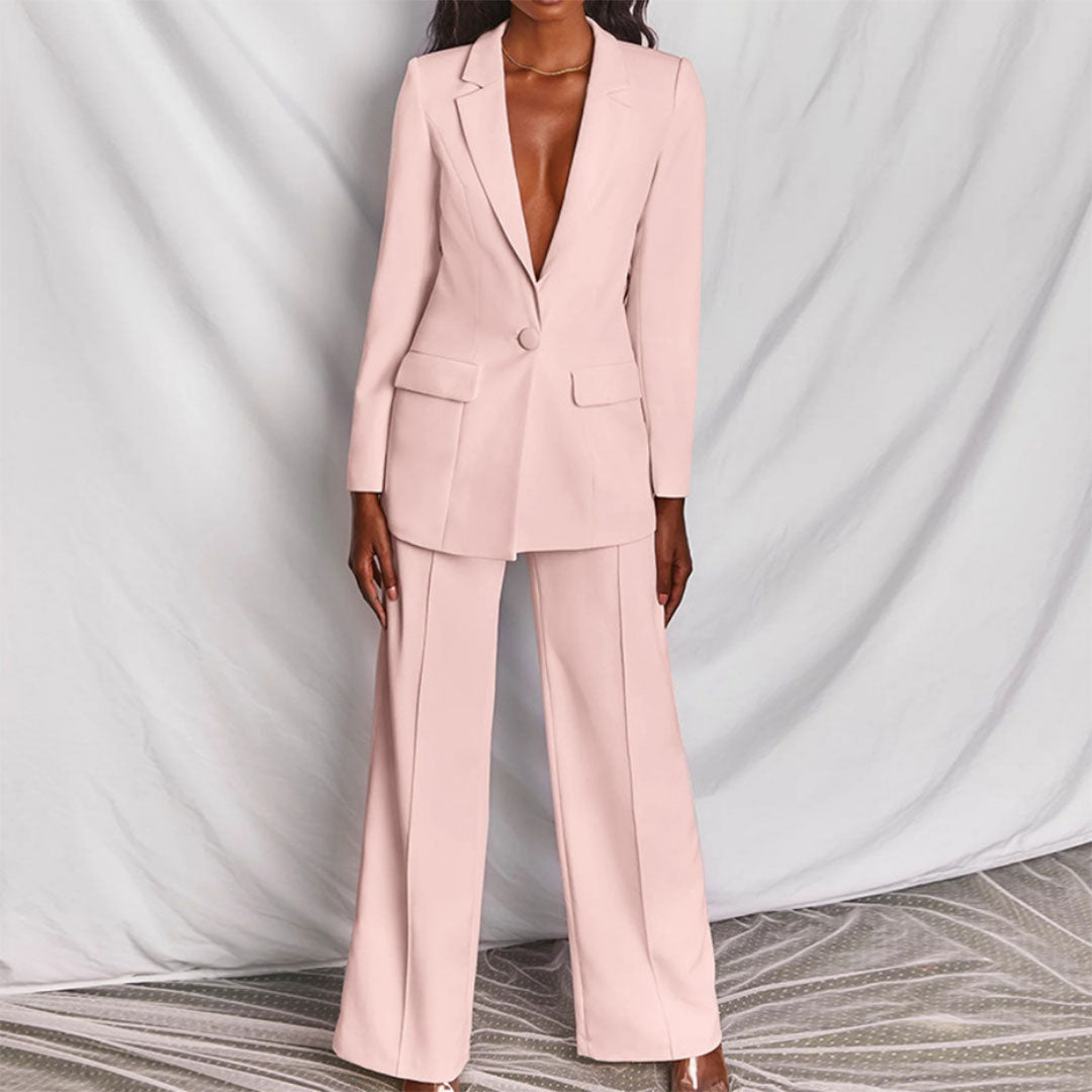 Modieuze dames blazer-broek set, elegant en comfortabel, perfect voor de zomer.