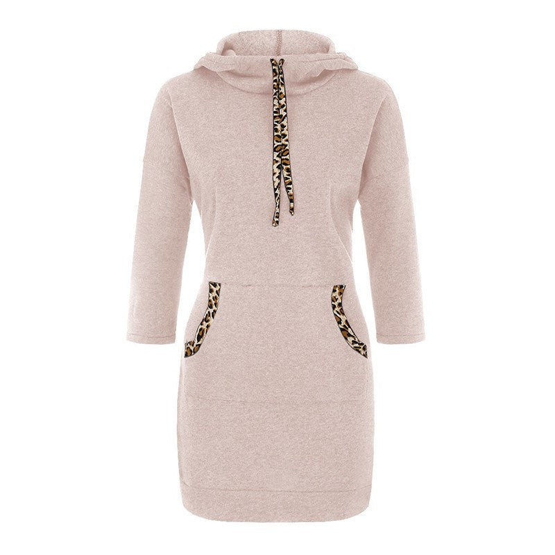 Casual dames trui met capuchon, perfect voor ontspanning thuis of een relaxte dag uit. Zacht en chic.