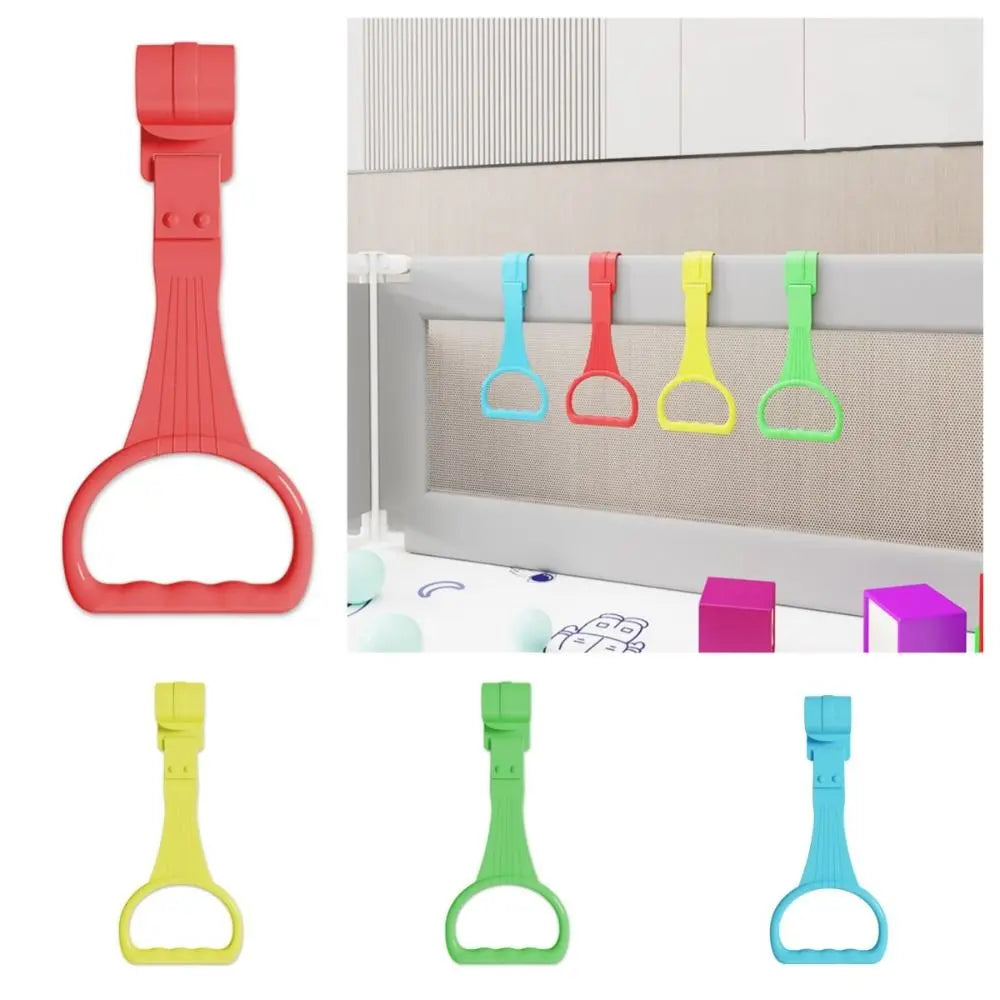 Veilige baby grijp- en trekring, essentieel accessoire voor leren staan in de box.