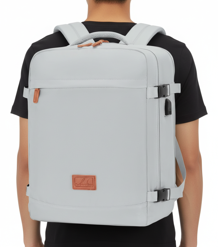 Unisex reisrugzak, perfect als handbagage voor vliegreizen. Georganiseerd, compact en met handige USB-poort.