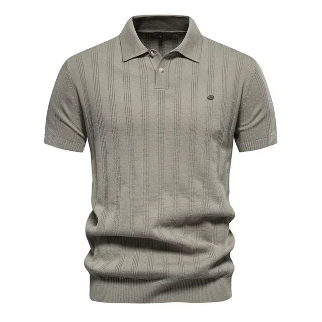 Ademend heren polo shirt van lichtgewicht stof, ideaal voor warme zomerdagen en dagelijks comfort.