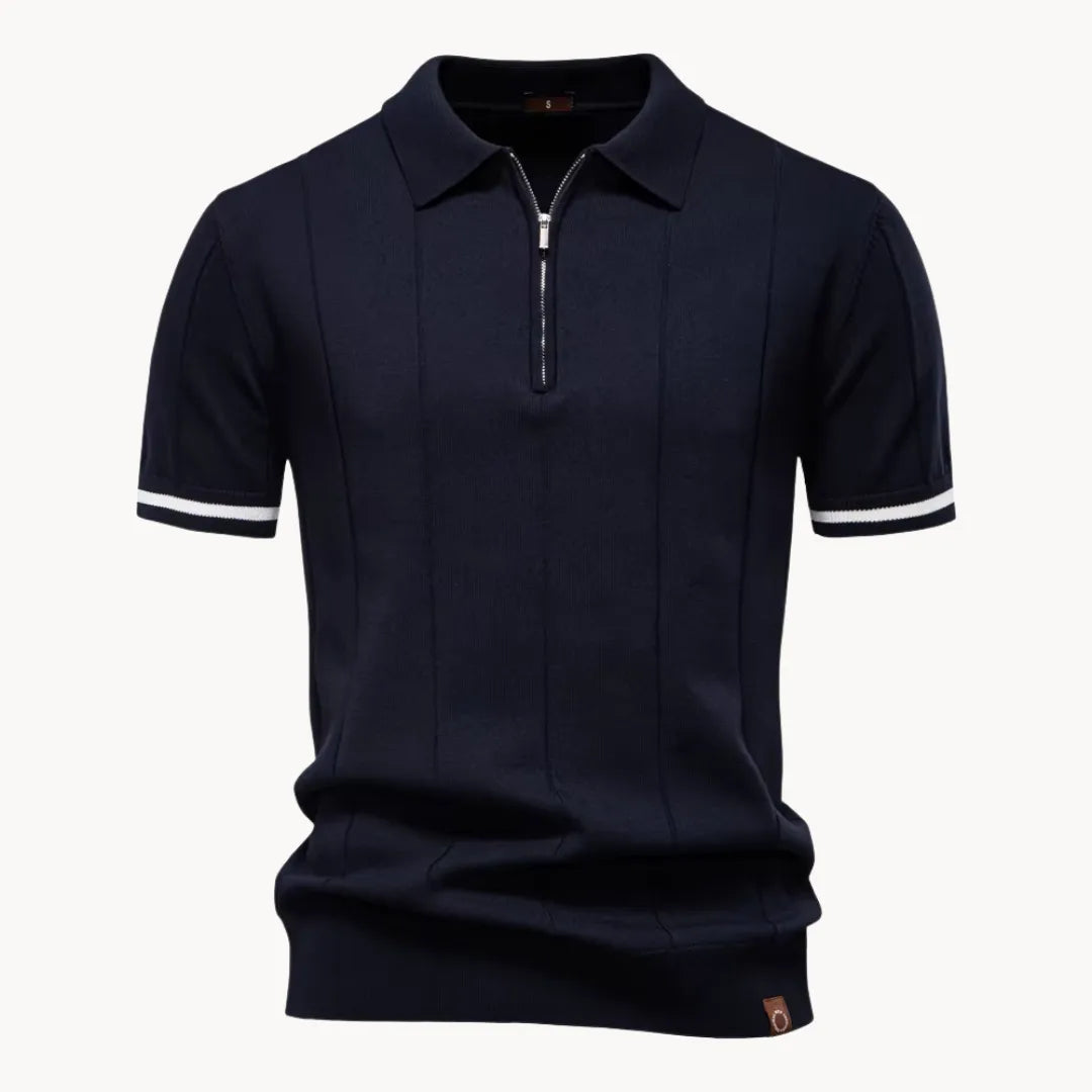 Zwarte heren polo, korte rits, klassieke kraag; stijlvolle en comfortabele heren kleding.