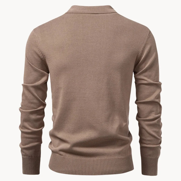 Warme heren ribgebreide polo, perfect als laagje of op zichzelf, met korte ritssluiting.