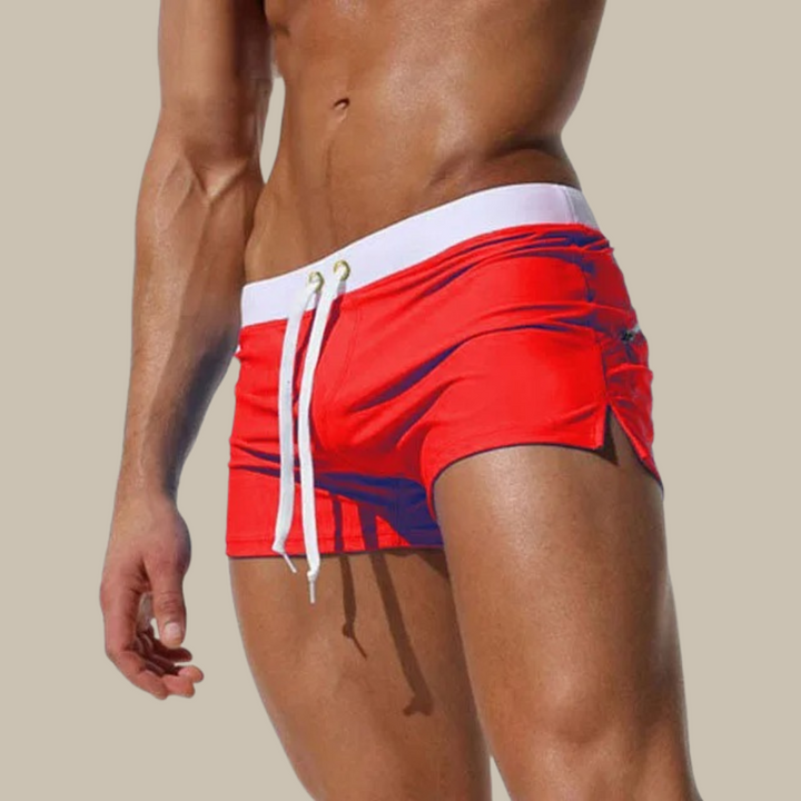 Flexibele heren zwembroek voor sport en activiteiten. Sneldrogend materiaal, perfect voor de zomer.