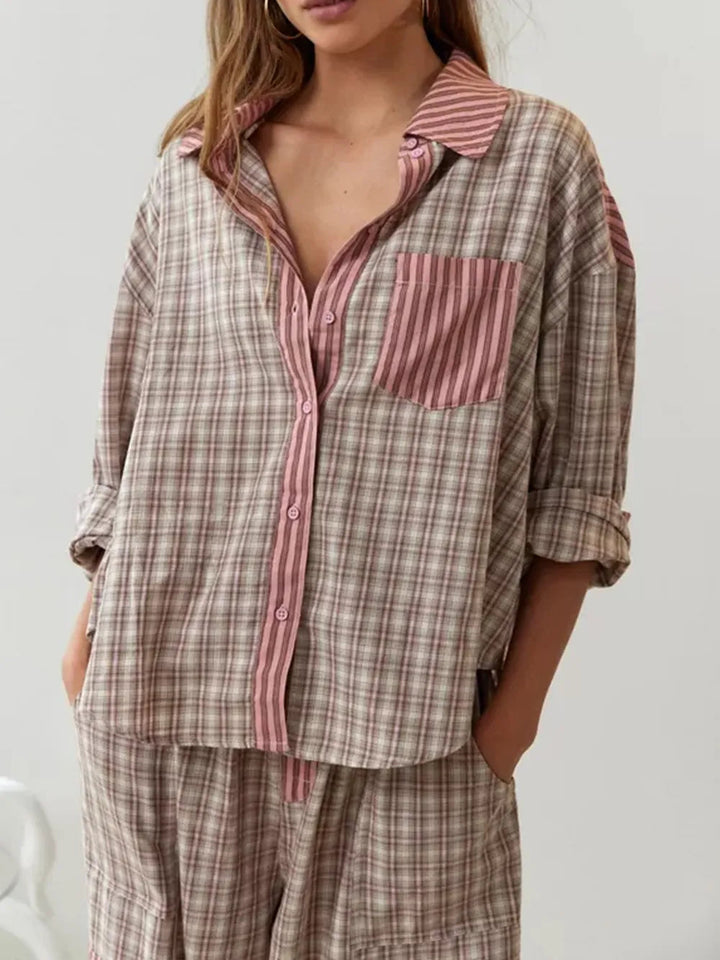 Zachte dames pyjamaset met top en broek, ideaal als comfortabele loungewear en nachtkleding voor vrouwen.
