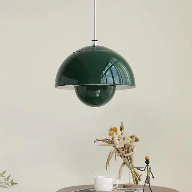 Decoratieve LED hanglamp met uniek bloem design. Modern en Scandinavisch voor eigentijdse interieurverlichting.
