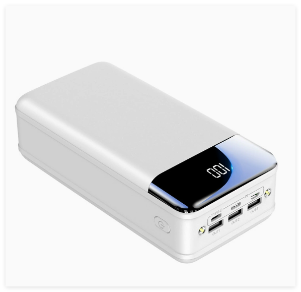 Universele draagbare 50.000mAh power bank; essentiële noodstroom voor al je gadgets.