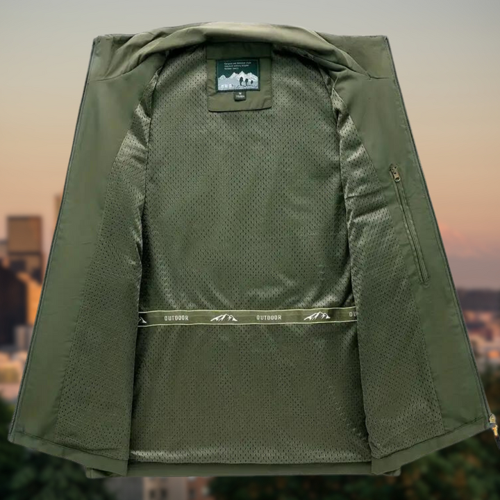 Duurzaam Thorne outdoor herenvest, comfortabel en veelzijdig, met praktische ritszakken voor actieve heren.
