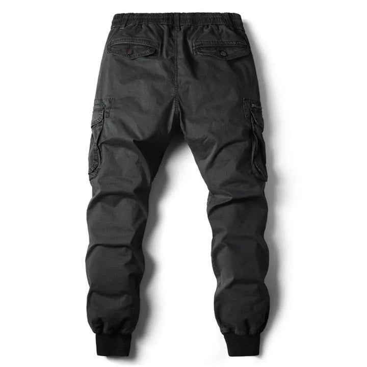 Heren cargo broek met een relaxte pasvorm en duurzame constructie. Ideaal voor werk en vrije tijd.