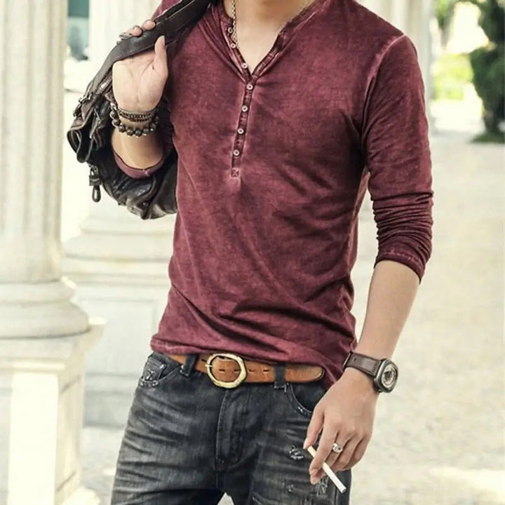 Modern heren Henley shirt lange mouwen, casual en veelzijdig. Geschikt voor lente- en herfstmode.