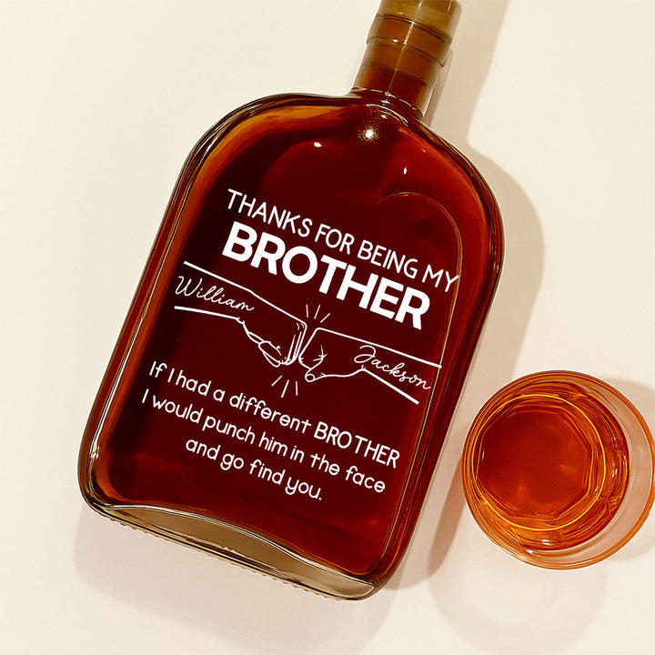 Unieke gepersonaliseerde NoblePour glazen karaf met custom gravure, een perfect kado voor elke drankliefhebber.