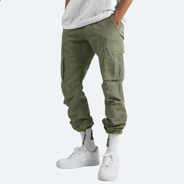 Ademende heren cargo broek van VHM, perfecte pasvorm voor optimaal comfort elke dag.