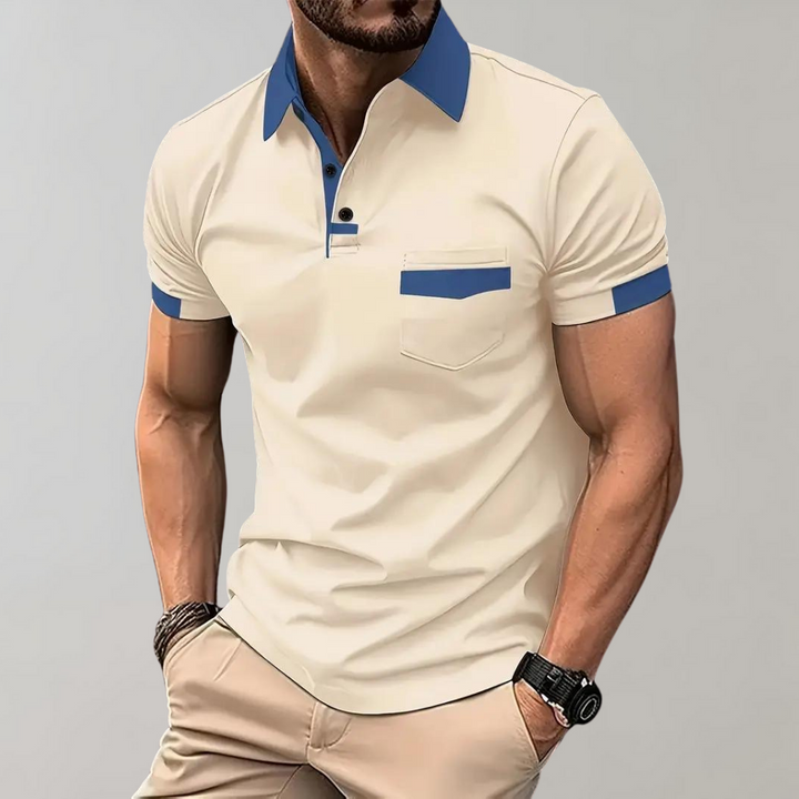 Stijlvolle Hoymans heren polo in lichtblauw, perfect voor casual zomerkleding en mannenmode.