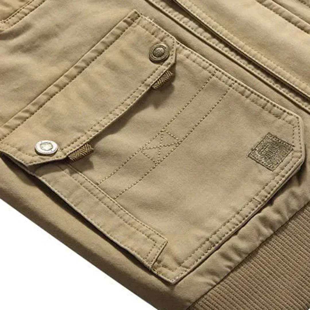 Comfortabel heren outdoorvest 'Magnus' voor lente en herfst. Ideaal als functioneel vrijetijds- of reisvest.