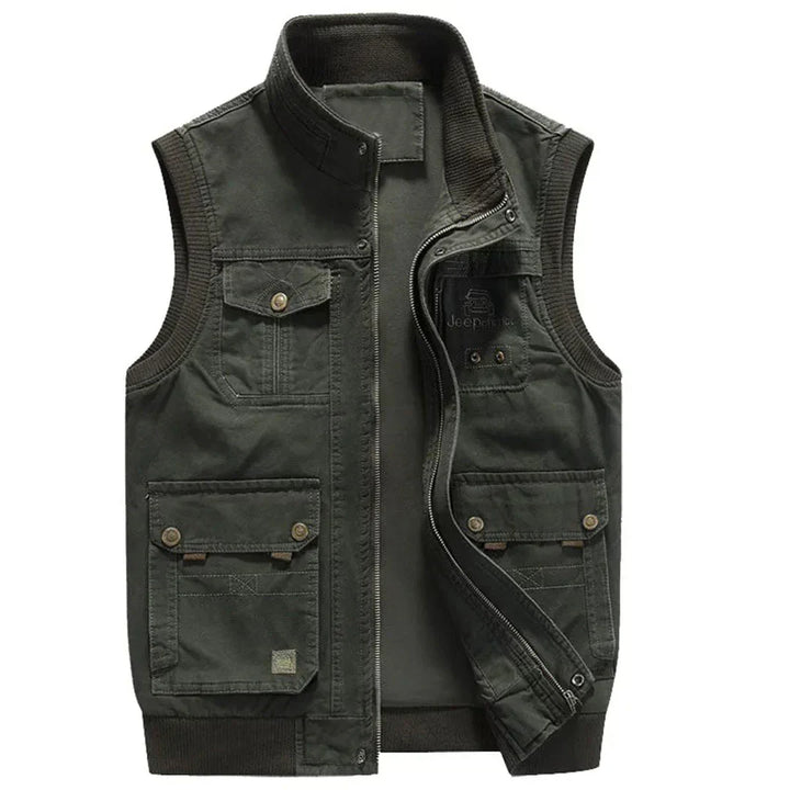 Functioneel heren outdoorvest 'Magnus' met veel praktische zakken, perfect als wandelvest of visvest.