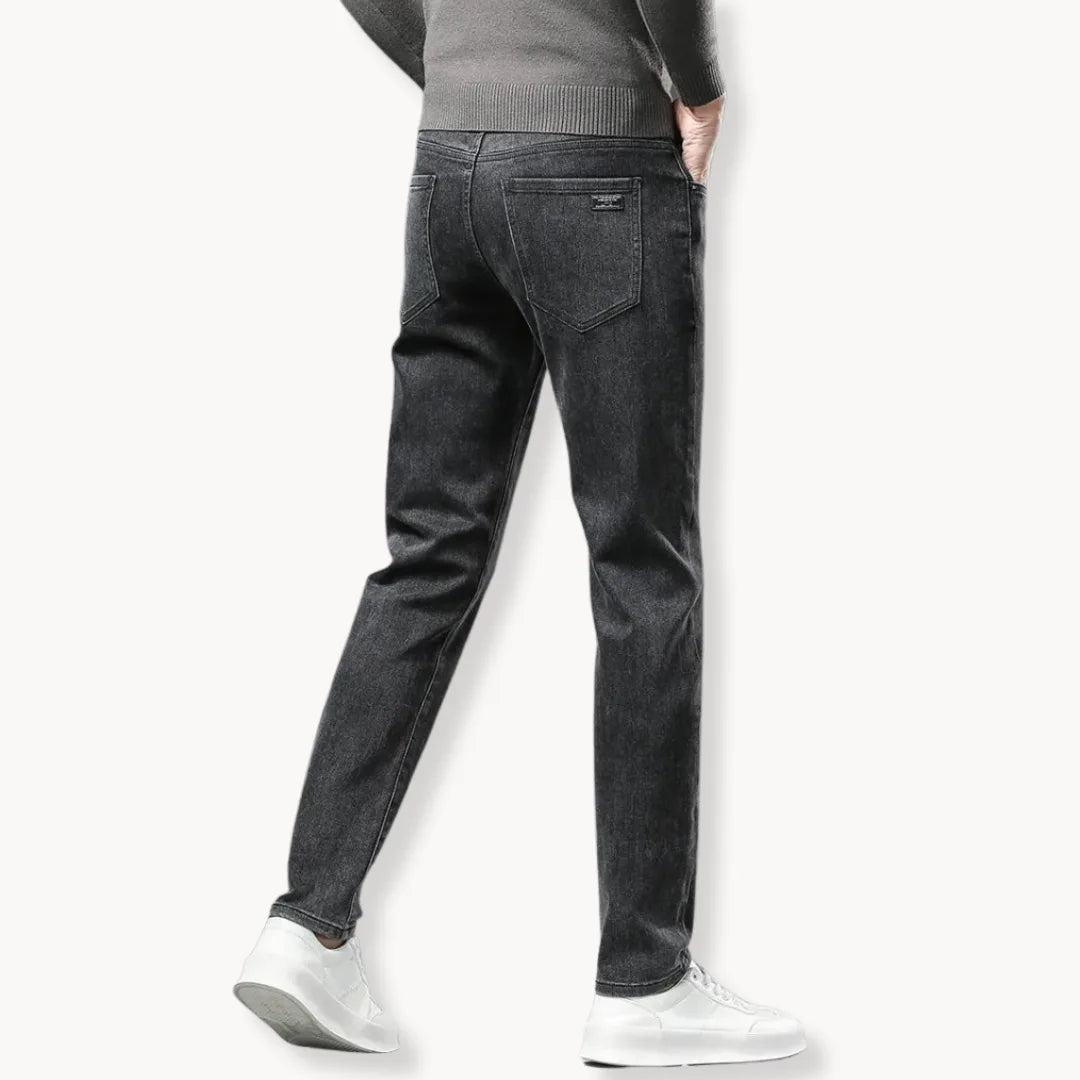 Donkergrijze warme heren straight-leg jeans, veelzijdige winterbroek voor casual comfort.