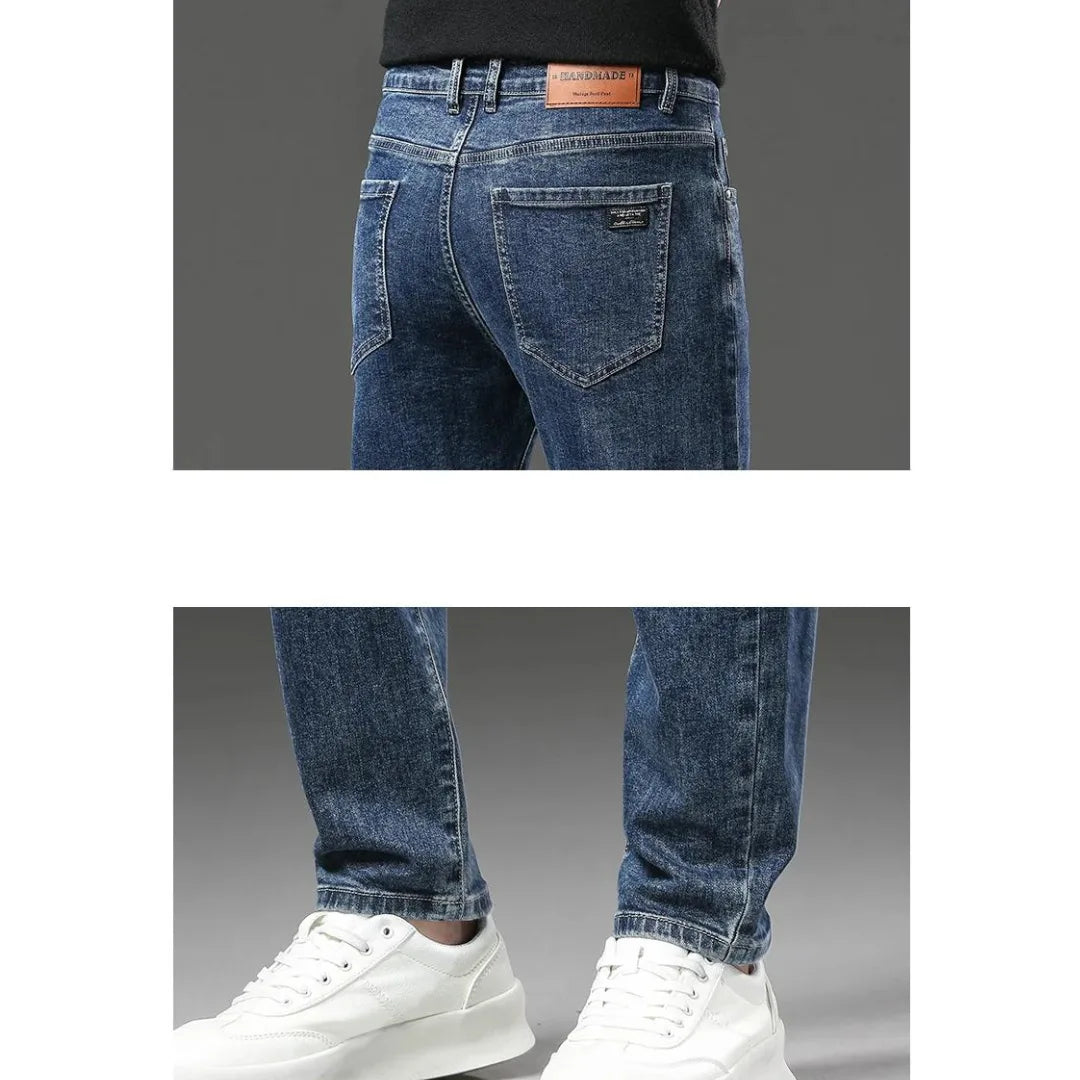 Donkergrijze straight-leg heren jeans, warme en duurzame winterbroek voor comfortabele stijl.