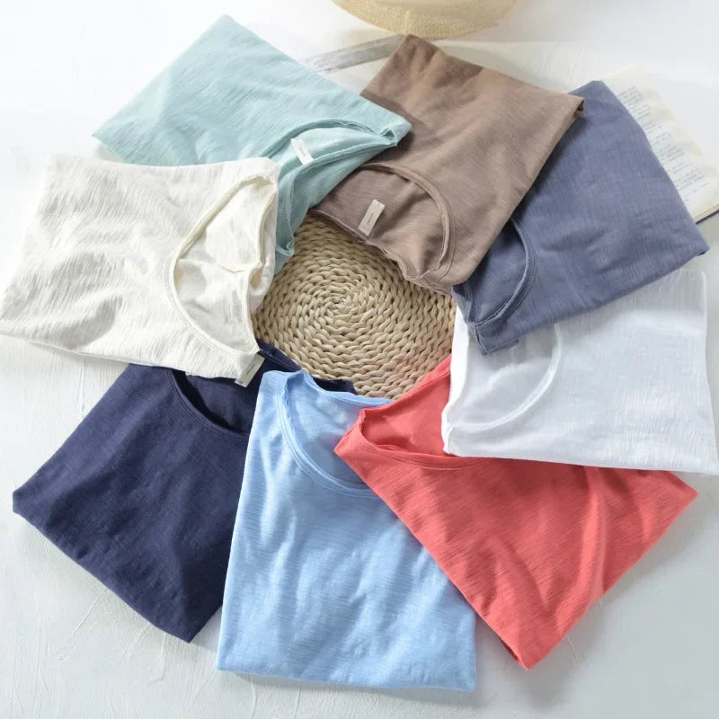 Basic heren T-shirt met unieke ruwe rand, slim-fit model, ideaal voor dagelijks comfort.