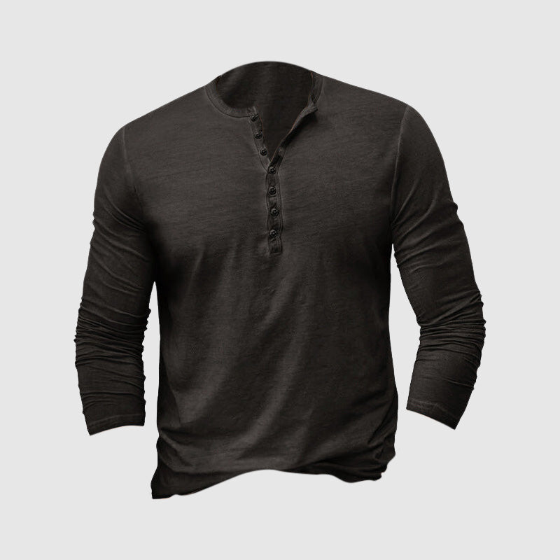 Donkerblauw heren Henley T-shirt met lange mouwen, een tijdloze keuze voor herfst en winter.