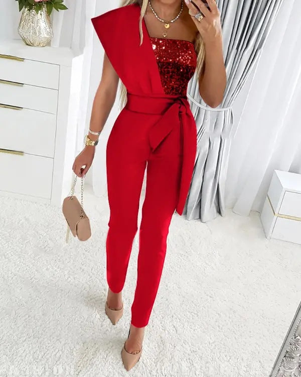 Dames avond jumpsuit, perfecte feestkleding met pailletten voor een glamour look.