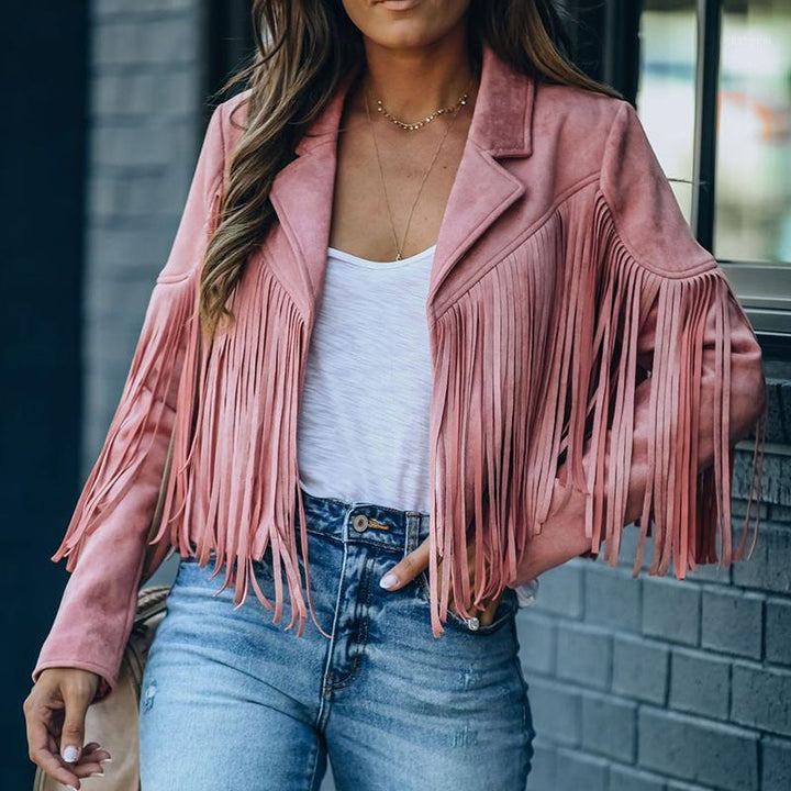 Damesmode: kort jack met franjes. Trendy en casual westernstijl voor dames.