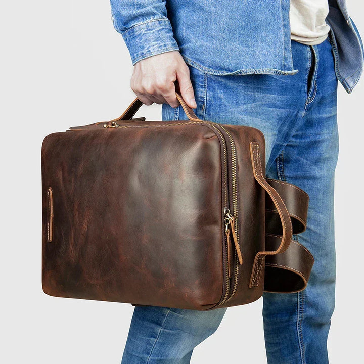 Stijlvolle bruine unisex rugzak met antidiefstal design. Perfecte 15 inch laptoptas voor dagelijks gebruik.