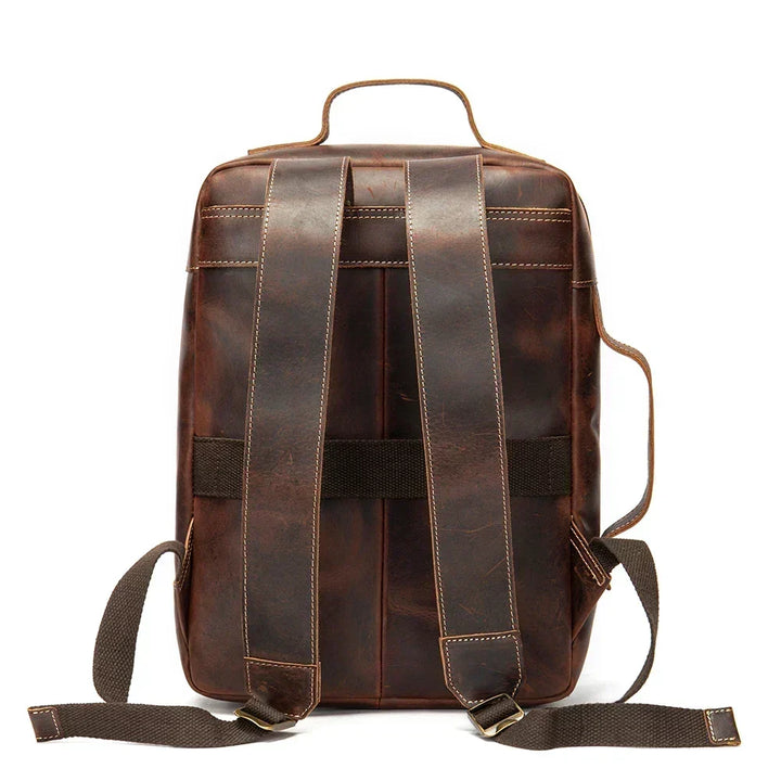 Comfortabele bruine Crazy Horse leren reistas. Ruime antidiefstal rugzak, ook geschikt als 15 inch laptoptas.