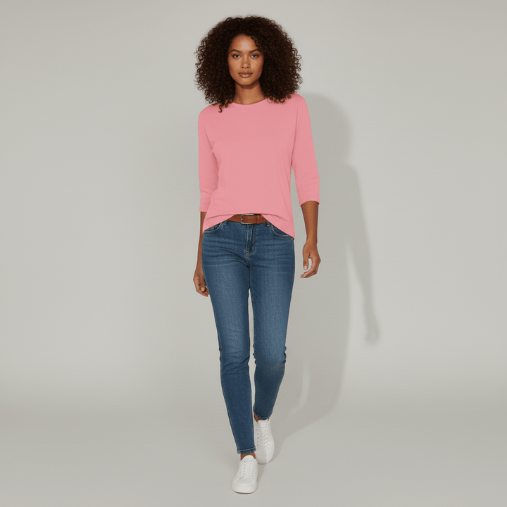 Dames T-shirt met ronde hals en driekwartmouwen, een comfortabele en veelzijdige zomertop.