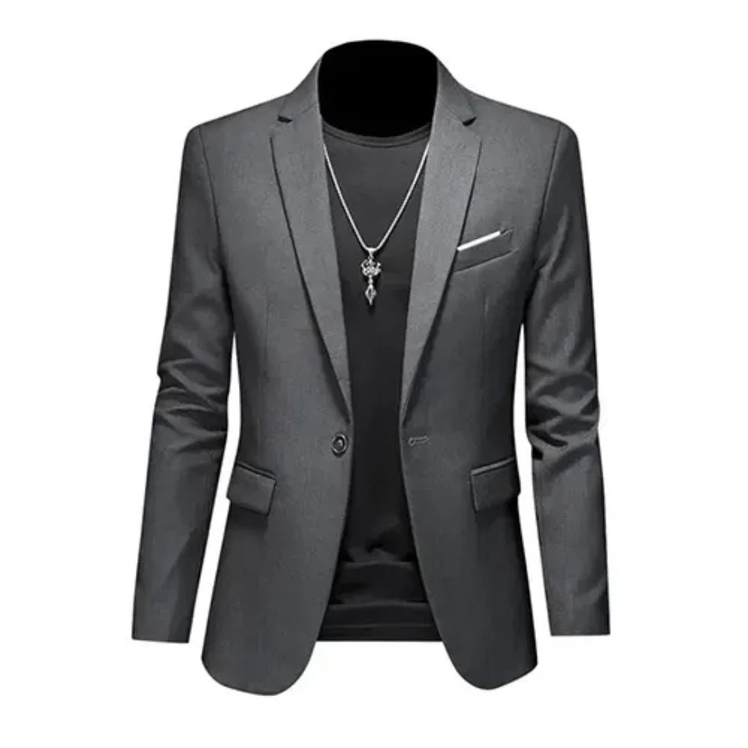 Close-up van revers en knoop van een heren slim fit blazer. Kwaliteitsvolle afwerking voor een stijlvol colbert.