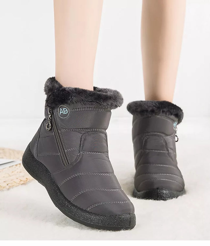 Waterdichte en ademende dames snowboots, warm en met goede grip.