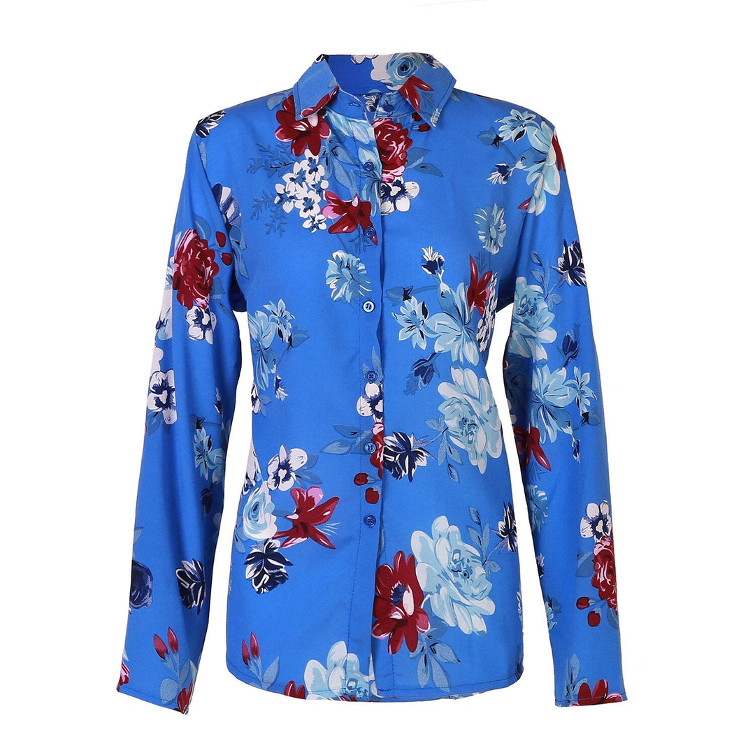 Elegante dames top met gedetailleerde bloemenprint. Zomerse bloes, comfortabele pasvorm, V-hals en korte mouwen, luchtig.