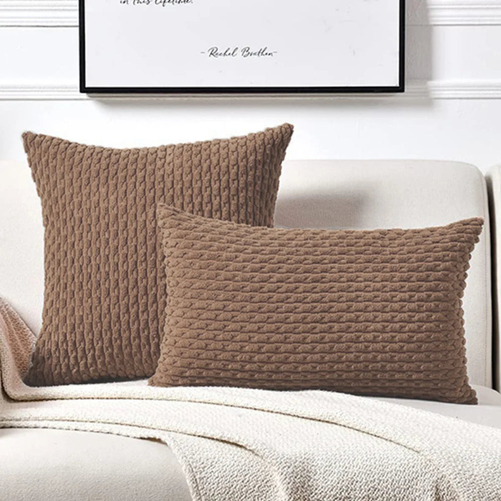 Boho-stijl ribfluweel kussenhoes, zacht textiel en huisdecoratie.